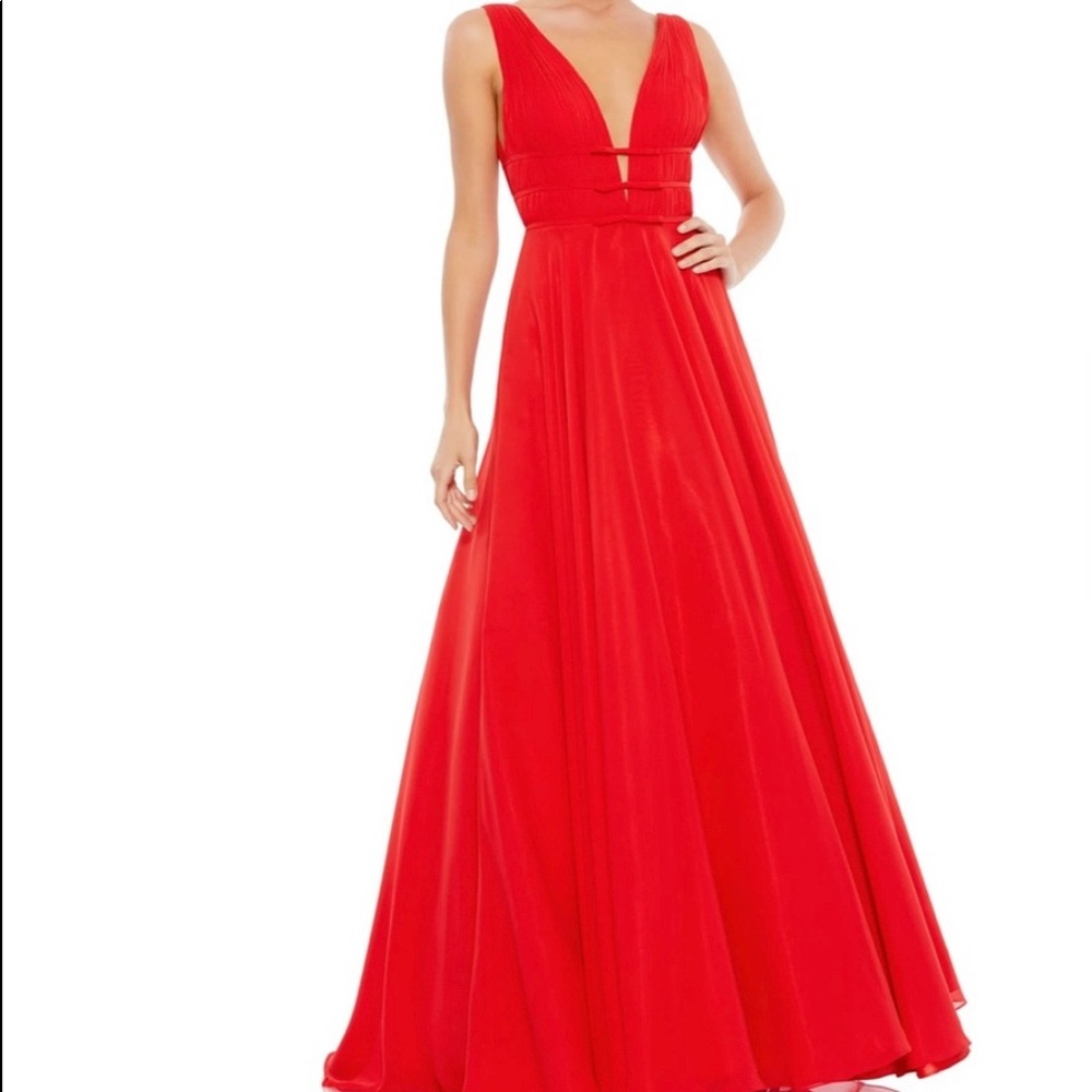 Red Mac Duggal